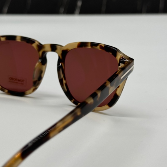 NEW TOM FORD TF931 56S WOMEN SUNGLASSES TOM FORD AVERY FT0931/S main image 4